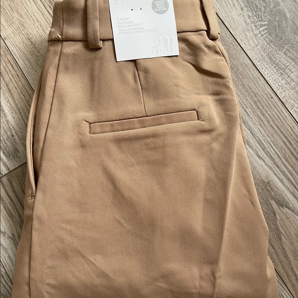Women’s H&M Tapered Slacks Woven Stretch Fabric Size 2 NWT - Picture 3 of 8